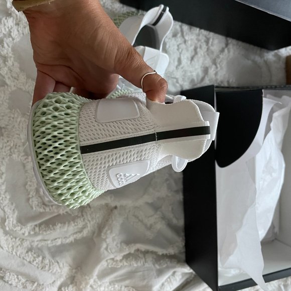 Adidas Originals AlphaEdge 4d - Picture 7 of 8